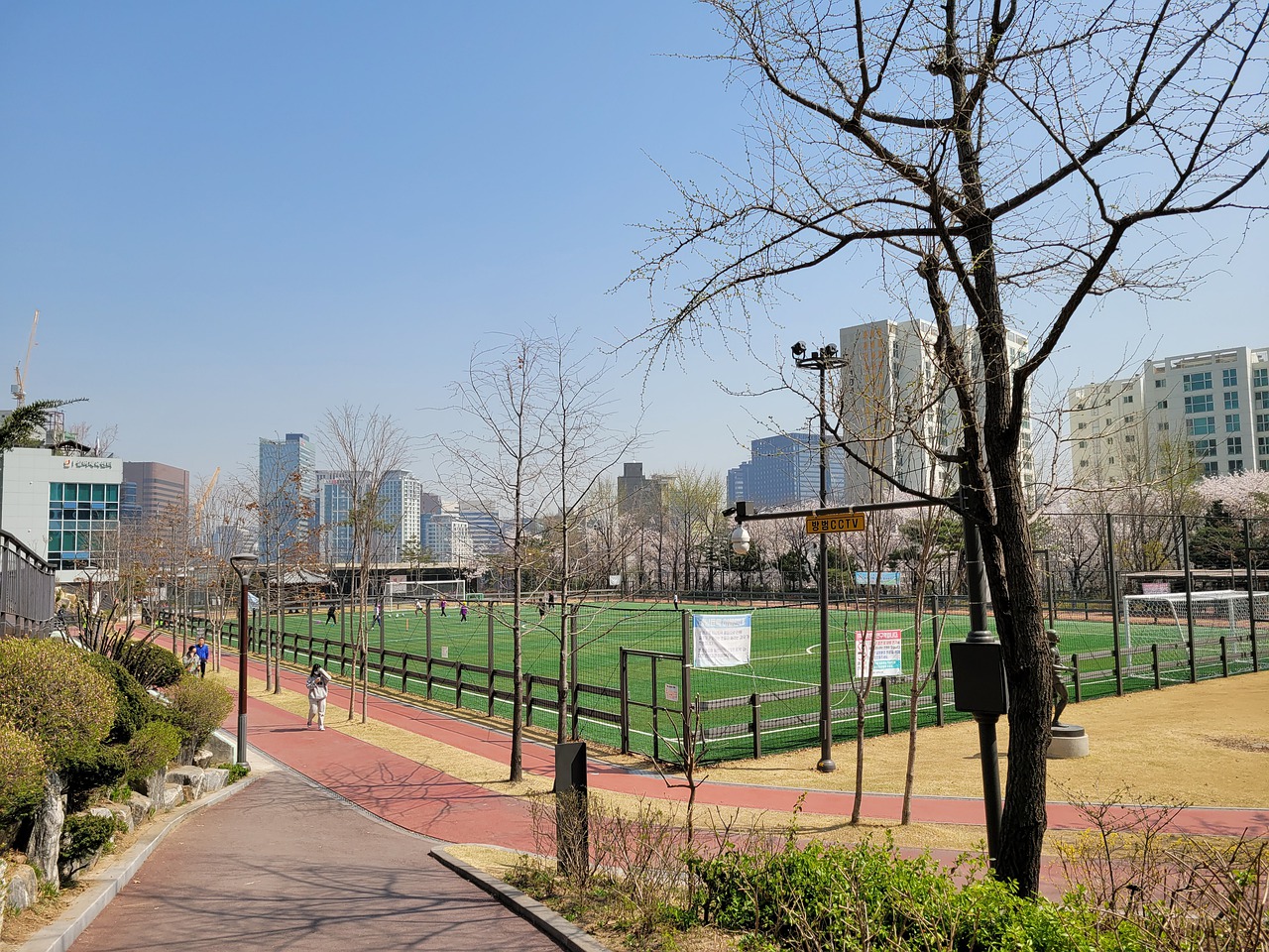 两名核心缺