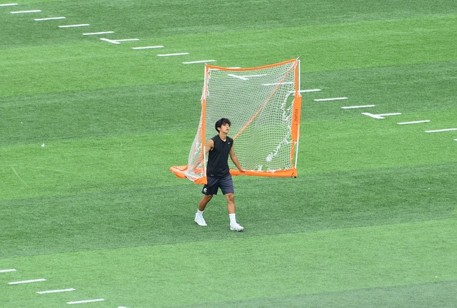 守卢卡库等