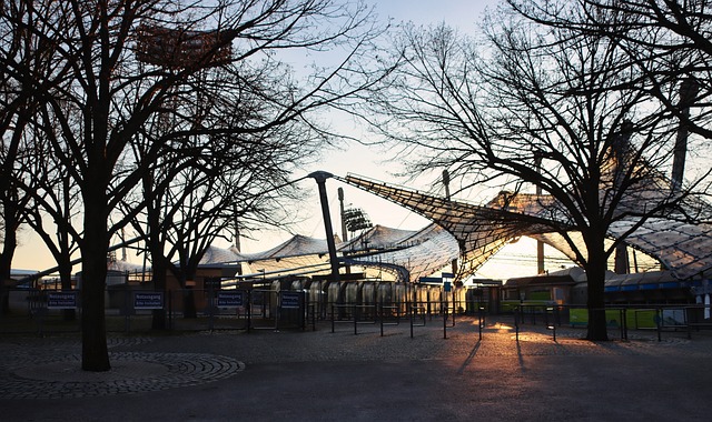 戴维斯与詹 戴维斯与詹